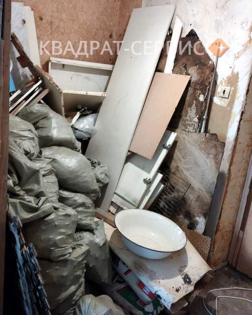 Строительный мусор в квартире после ремонта в Реутове