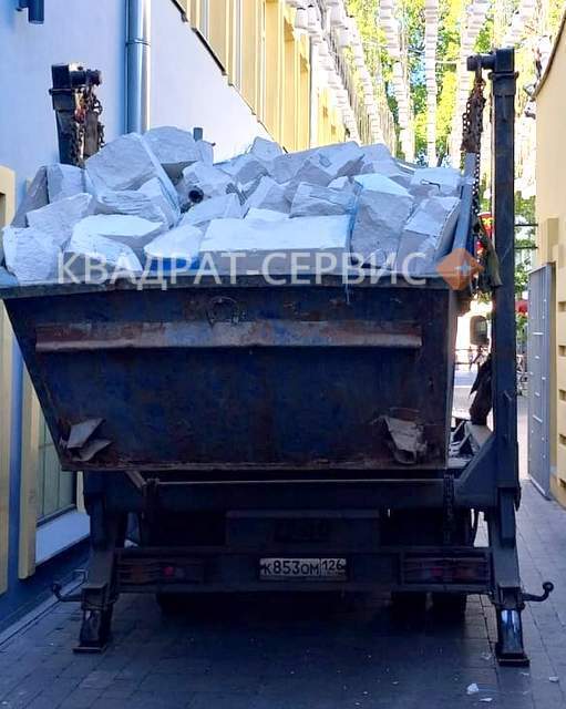 Вывоз строительного мусора контейнером 8 м3 в Люберцах картинка