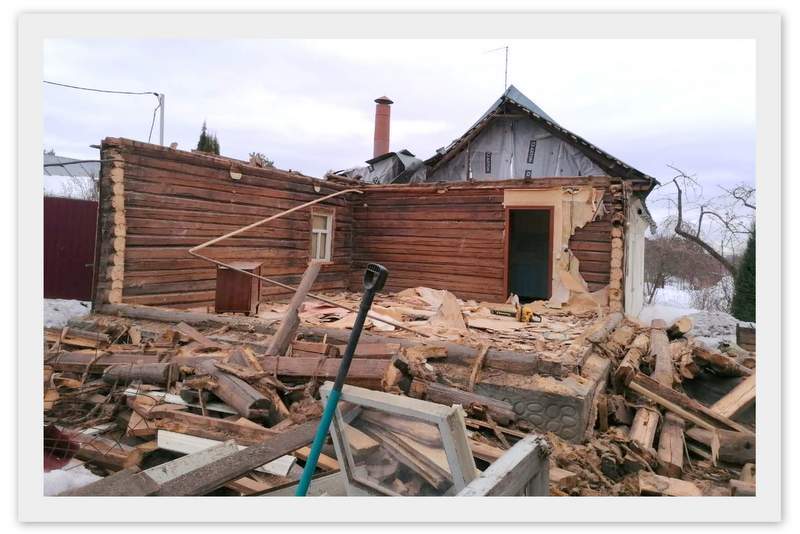 демонтаж старого дома картинка